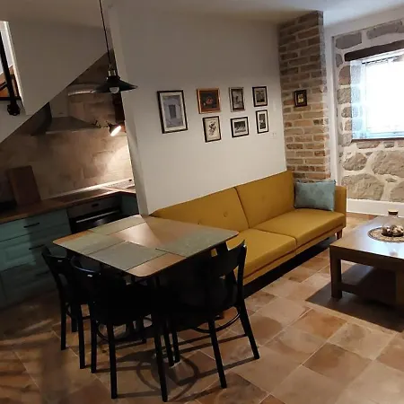 Martin House *