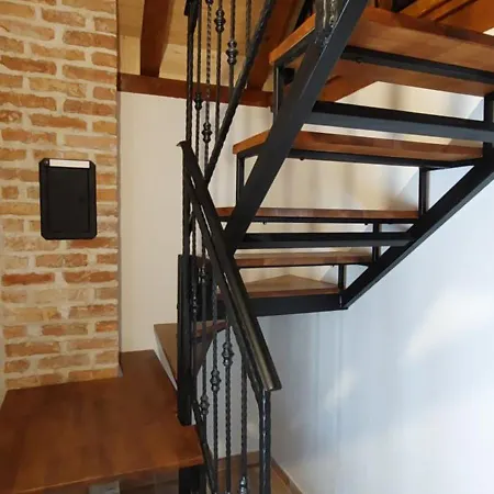Martin House Seline