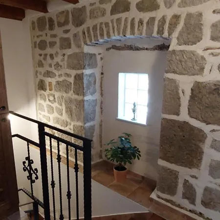 Daire Martin House Seline