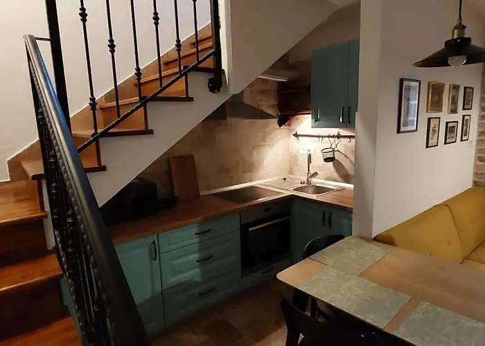 Martin House Апартаменты Селине